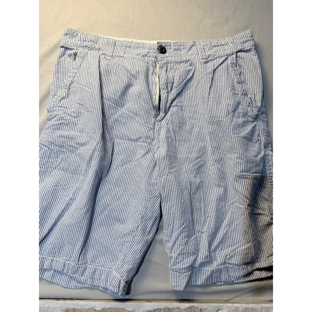 Old Navy Mens Seersucker Shorts Blue White Striped Size 34 Summer Casual
